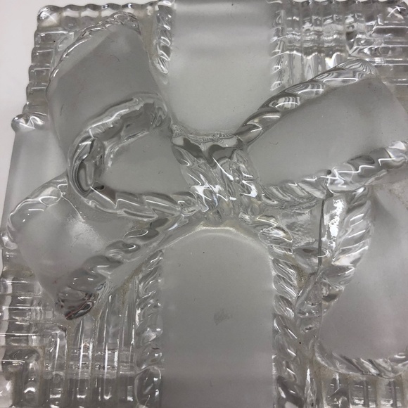 AnnaHutte Square Bow 3 1/4" Trinket Box Germany - Picture 2 of 9